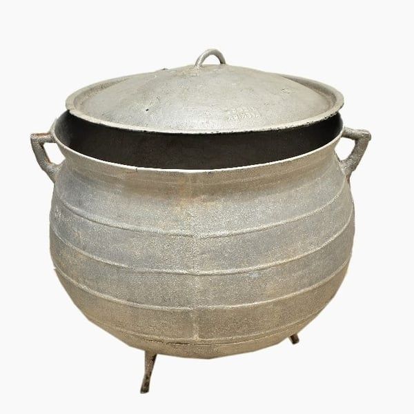 Iron Cast Round Bottom (Ikoko Irin) Size 15